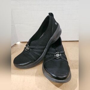 BZees Womens Niche Slip-On Comfort Ballet Flat, Black Mesh, 7 US (Bin 9
